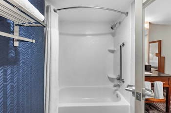 Room, 2 Queen Beds, Hearing Accessible
