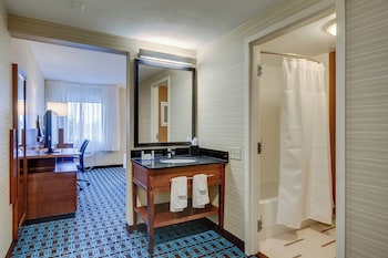 Room, 2 Queen Beds (Hearing Accessible)