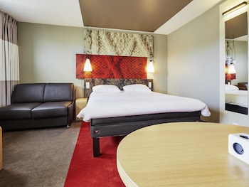 Premium Double Room, 1 Double Bed with Sofa bed, Balcony