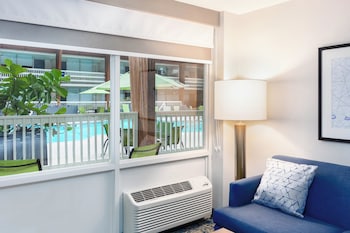 Room, 1 King Bed with Sofa bed, Pool View (Poolside)