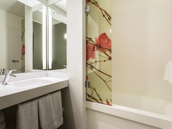 Classic Room, 1 Double or 2 Twin Beds