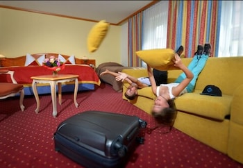 Family Room (4 Persons)