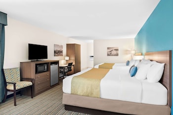 Standard Room, Multiple Beds, Non Smoking, Refrigerator & Microwave (Larger Room)