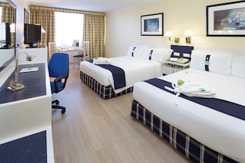 Standard Room, 2 Double Beds, City View
