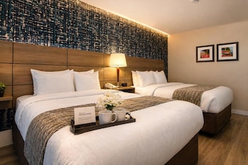 Room, 2 Queen Beds, Non Smoking