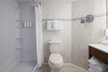 Room, 2 Double Beds, Non Smoking, Partial Ocean View