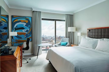 Deluxe Room, 1 King Bed