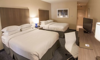 Room, 2 Queen Beds, Accessible, Bathtub