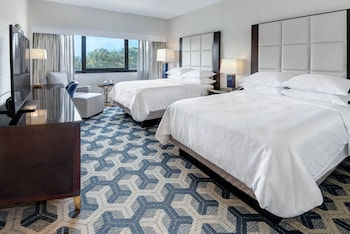 Club Room, 2 Queen Beds
