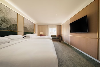 Amora Twin Room