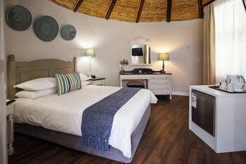 Room, 1 Queen Bed, Garden View