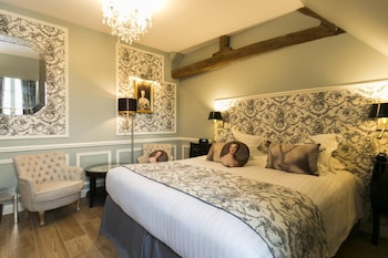 Deluxe Room, 1 Queen Bed, Non Smoking (Larger Room;Twin bed on request)