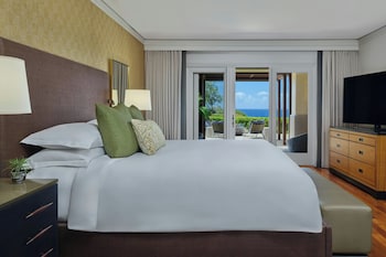 1 Bedroom Suite, 1 King Bed and Sofa Bed, Ocean View