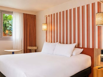 Classic Room with patio view - Double bed