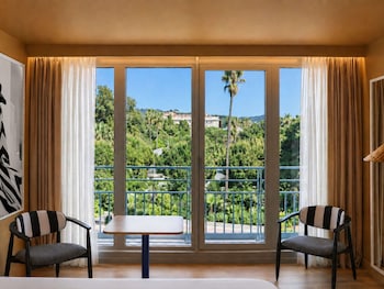 Privilege, Room, 2 Twin Beds, Garden View