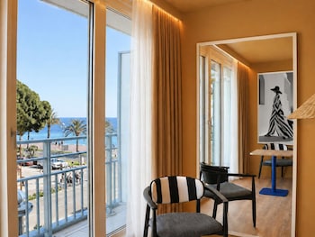 Privilege, Room, 2 Twin Beds, Garden View