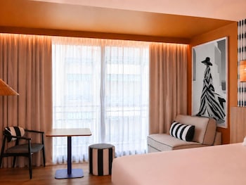 Superior Room, 1 King Bed with Sofa bed, Balcony, City View