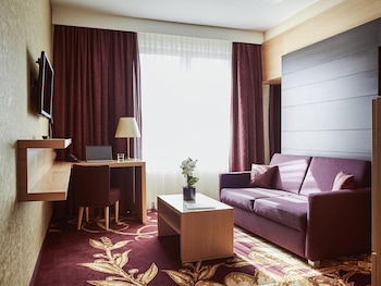 Junior Suite (Cathedral View)