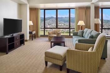 Penthouse, 2 Bedrooms, 2 Bathrooms, Mountain View