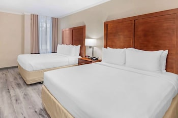 Standard Room, 2 Queen Beds, Non Smoking