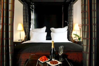 Suite (Four Poster)