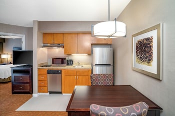 Suite, 1 Queen Bed, Non Smoking
