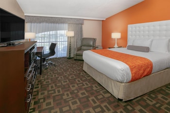 Business Room, 1 Queen Bed, Smoking