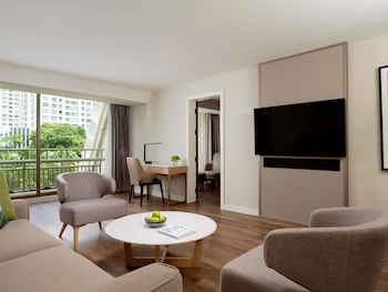 Family Suite, 1 Bedroom, 1 King Bed with Sofa Bed or Bunk Beds
