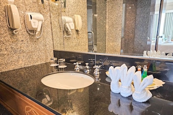 Executive Suite, 1 Bedroom, River View