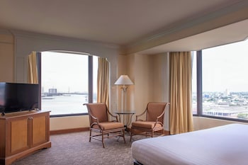Premier Room, 1 King Bed, River View, Corner