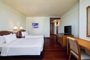 Executive Room, 2 Twin Beds, River View