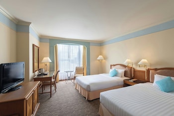 Premier Room, 2 Twin Beds, River View