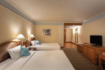 Premier Room, 2 Twin Beds, River View