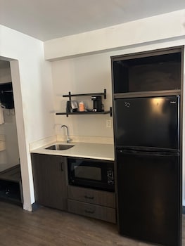 Suite, 2 Queen Beds, Non Smoking