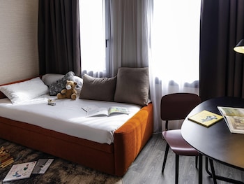 Superior Room (1 Queen Bed and 2 Single Sofa Beds)