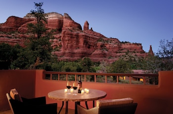 Suite, 2 Bedrooms (Hacienda 1 King + 2 Queen)