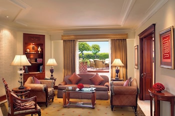 Deluxe Suite/Tower Suite