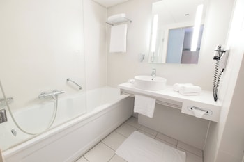 Comfort Room (1 Twin Bed)