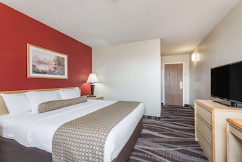 Standard Room, 1 King Bed