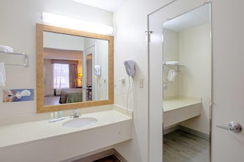 Room, 1 King Bed, Accessible, Non Smoking