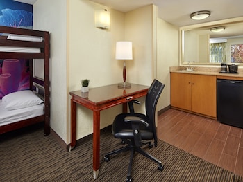 Deluxe Suite, Multiple Beds
