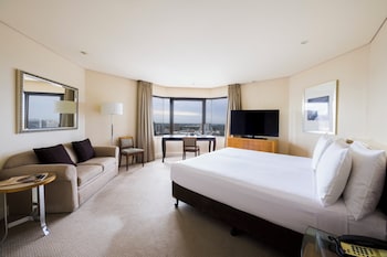 Classic Room, 1 King Bed (High Floor)