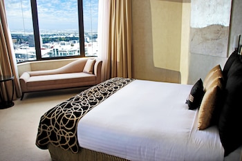 Suite, 1 Bedroom, City View