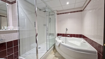 Suite, Multiple Beds