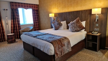 Suite, Multiple Beds