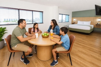 Tower Studio Suite (Newly Renovated)