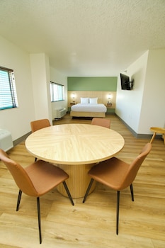 Tower Studio Suite (Newly Renovated)