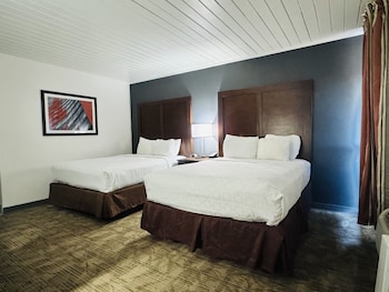 Standard Double Room, 2 Queen Beds, Non Smoking, Kitchenette