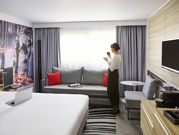 Superior Room, 1 Queen Bed with Sofa bed