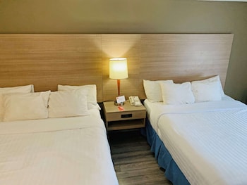 Room, 2 Queen Beds, Non Smoking